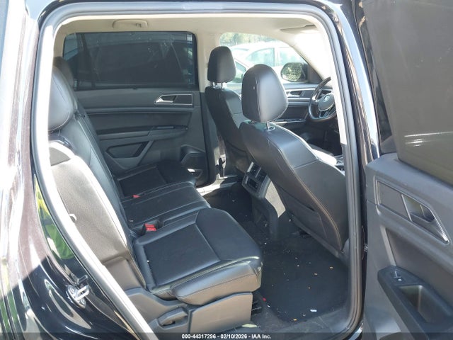 2018 Volkswagen Atlas 3.6l V6 Se/3.6l V6 Se W/technology მანქანა იყიდება აუქციონზე, vin: 1V2LR2CA2JC553105, აუქციონის ნომერი: 44317296