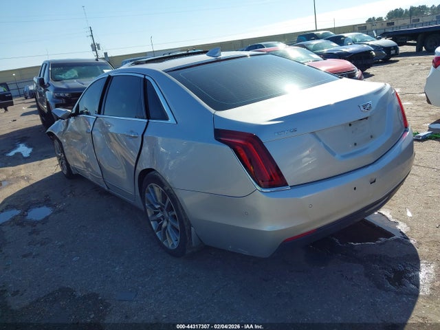 2018 CADILLAC CT6 1G6KC5RX8JU107551 Photo 2