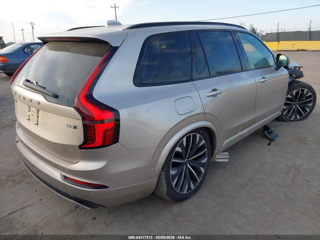 YV4062PM8T1478682 Volvo Xc90 Ultra Dark Theme