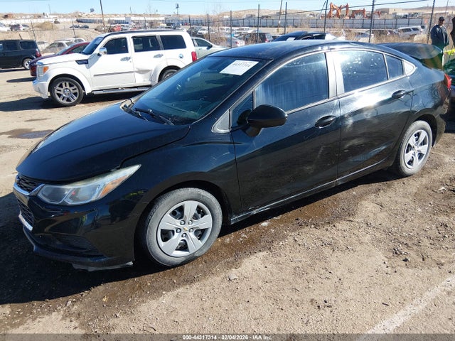 1G1BC5SM2H7216120 Chevrolet Cruze Ls Auto