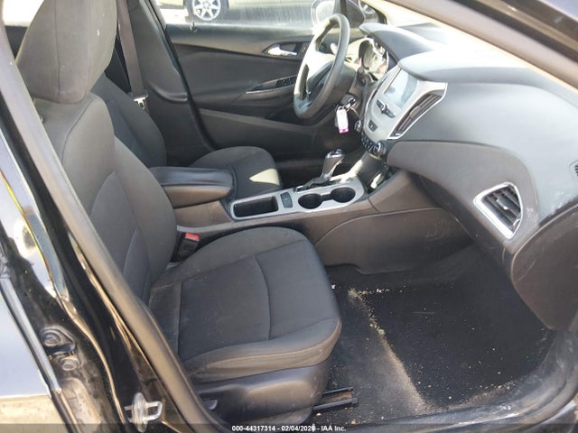 1G1BC5SM2H7216120 Chevrolet Cruze Ls Auto