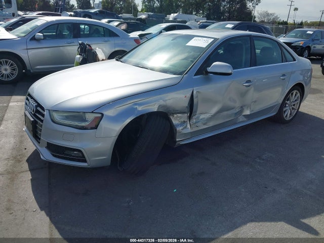 2015 AUDI A4 WAUFFAFL6FA081375 Photo 1
