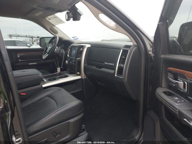 2018 Ram 1500 Laramie  4x4 5'7 Box მანქანა იყიდება აუქციონზე, vin: 1C6RR7NM3JS231764, აუქციონის ნომერი: 44317380