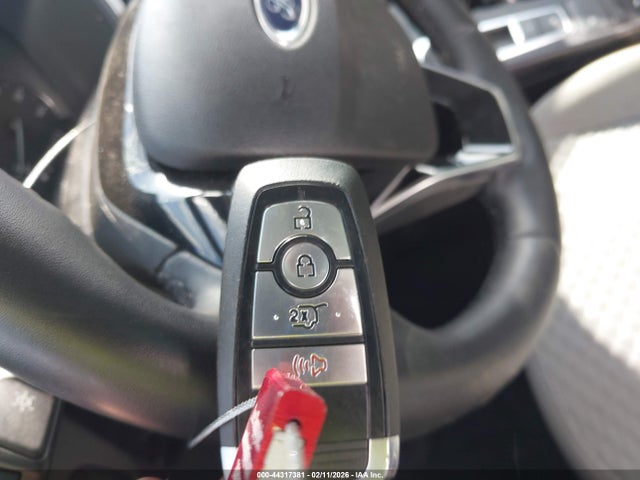 1FMCU0BZ5NUB10261 Ford Escape Se Hybrid
