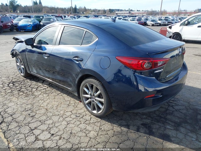 3MZBN1V34JM176015 Mazda Mazda3 Touring