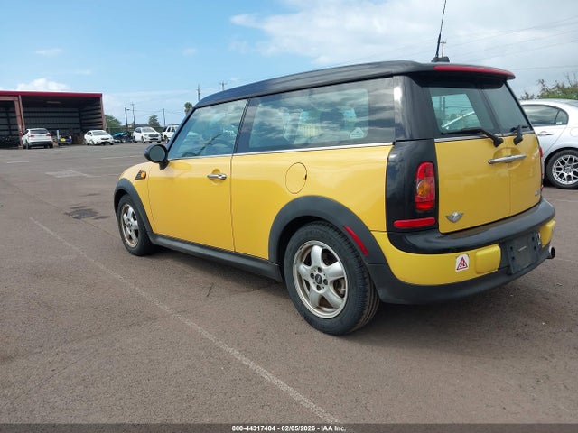 2008 MINI COOPER CLUBMAN WMWML33518TN68105 Photo 2