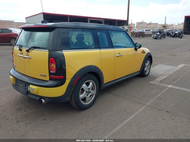2008 MINI COOPER CLUBMAN WMWML33518TN68105 Photo 3