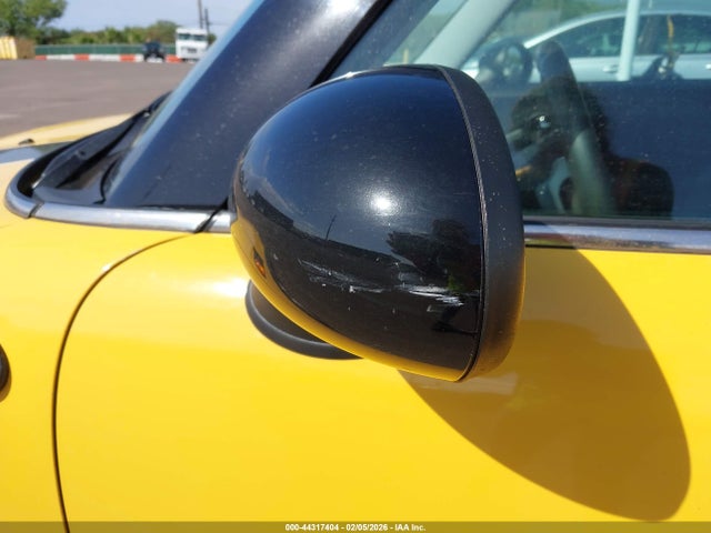 2008 MINI COOPER CLUBMAN WMWML33518TN68105 Photo 5