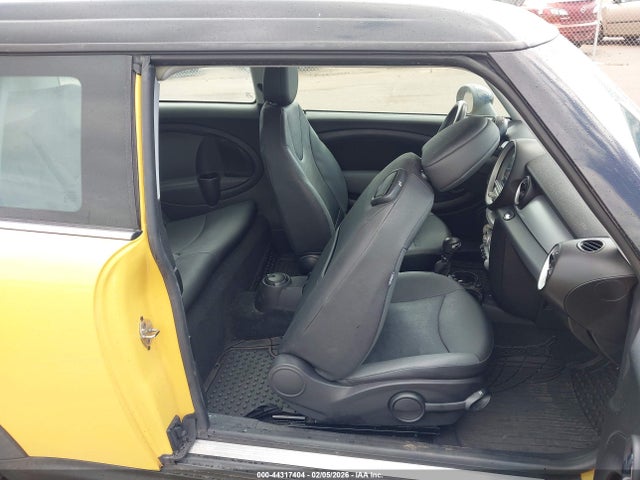 2008 MINI COOPER CLUBMAN WMWML33518TN68105 Photo 7