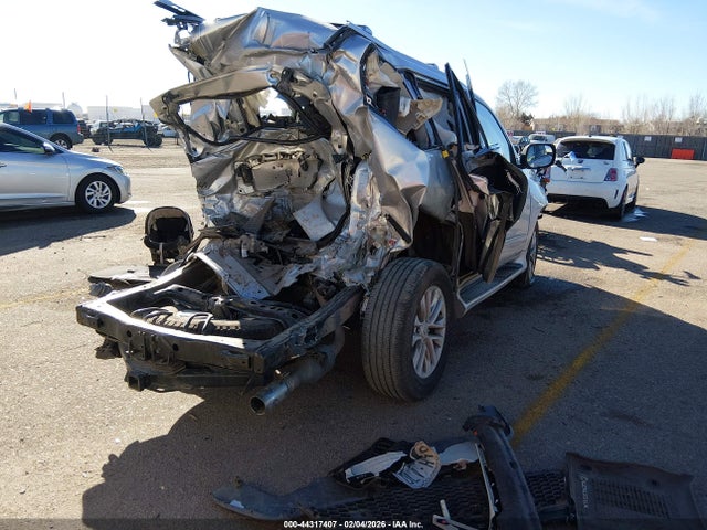 2018 LEXUS GX 460 JTJBM7FX8J5203911 Photo 3