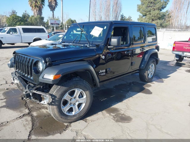 1C4HJXDG2KW538988 Jeep Wrangler Unlimited Sport S 4x4