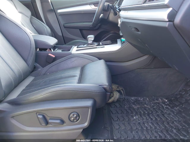 WA1EAAFY2R2033860 Audi Q5 Premium Plus 45 Tfsi S Line Quattro