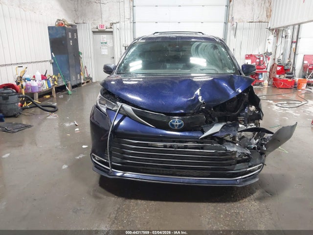 5TDESKFC1PS105666 Toyota Sienna Platinum