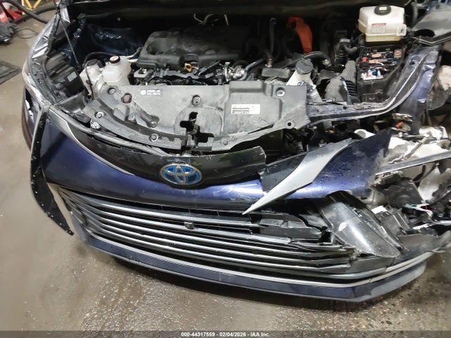 5TDESKFC1PS105666 Toyota Sienna Platinum