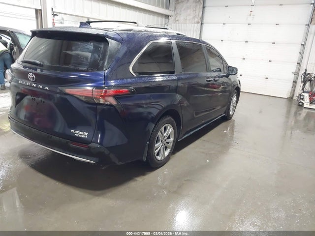 5TDESKFC1PS105666 Toyota Sienna Platinum