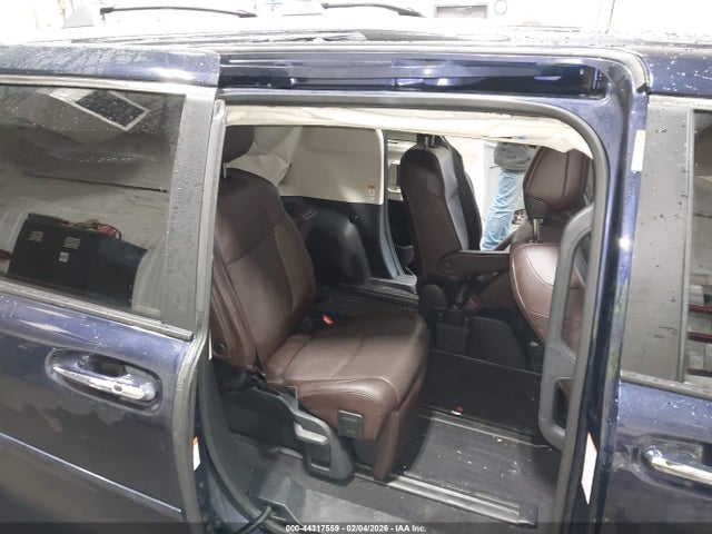 5TDESKFC1PS105666 Toyota Sienna Platinum
