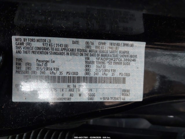 1FADP3K27GL389246 Ford FOCUS SE