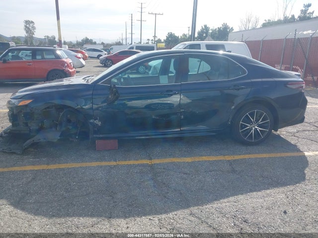 4T1G11AK6MU563789 Toyota CAMRY SE