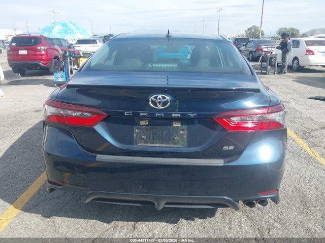 4T1G11AK6MU563789 Toyota CAMRY SE