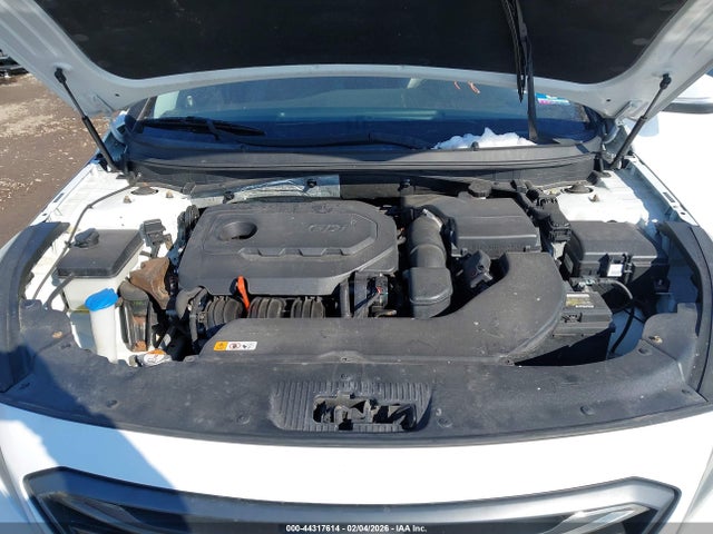 2016 Hyundai Sonata Sport მანქანა იყიდება აუქციონზე, vin: 5NPE34AF3GH273938, აუქციონის ნომერი: 44317614