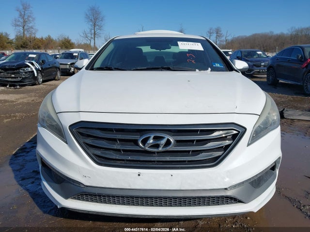 2016 Hyundai Sonata Sport მანქანა იყიდება აუქციონზე, vin: 5NPE34AF3GH273938, აუქციონის ნომერი: 44317614