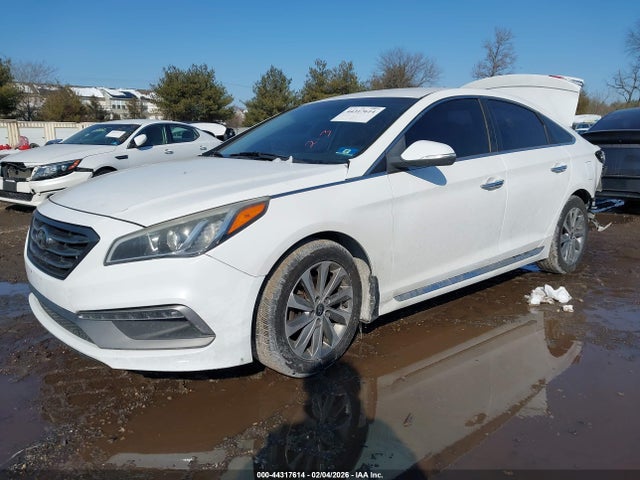 2016 Hyundai Sonata Sport მანქანა იყიდება აუქციონზე, vin: 5NPE34AF3GH273938, აუქციონის ნომერი: 44317614