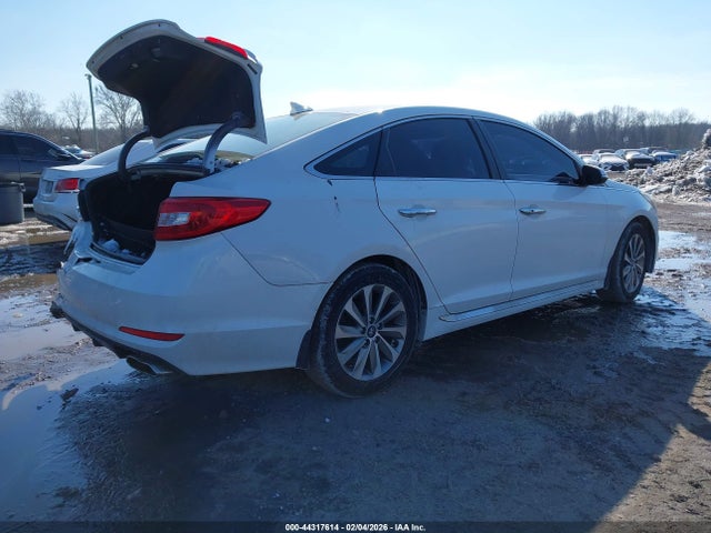2016 Hyundai Sonata Sport მანქანა იყიდება აუქციონზე, vin: 5NPE34AF3GH273938, აუქციონის ნომერი: 44317614