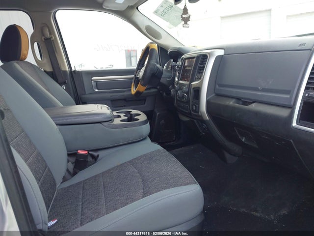 Продаж на аукціоні авто 2019 Ram 1500 Classic Slt  4x4 6'4 Box, vin: 1C6RR7TTXKS551014, номер лоту: 44317616