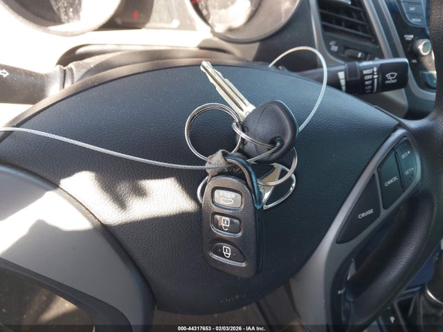 2016 HYUNDAI ELANTRA 5NPDH4AE2GH772850 Photo 10