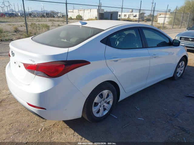 2016 HYUNDAI ELANTRA 5NPDH4AE2GH772850 Photo 3