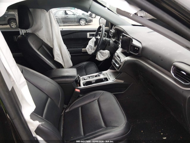 2021 FORD EXPLORER 1FMSK8DH0MGC22631 Photo 4