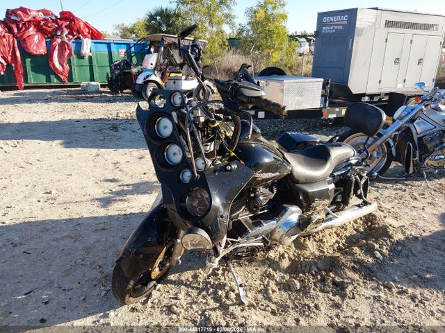 2012 HARLEY-DAVIDSON FLHX 1HD1KBM15CB635462 Photo 1