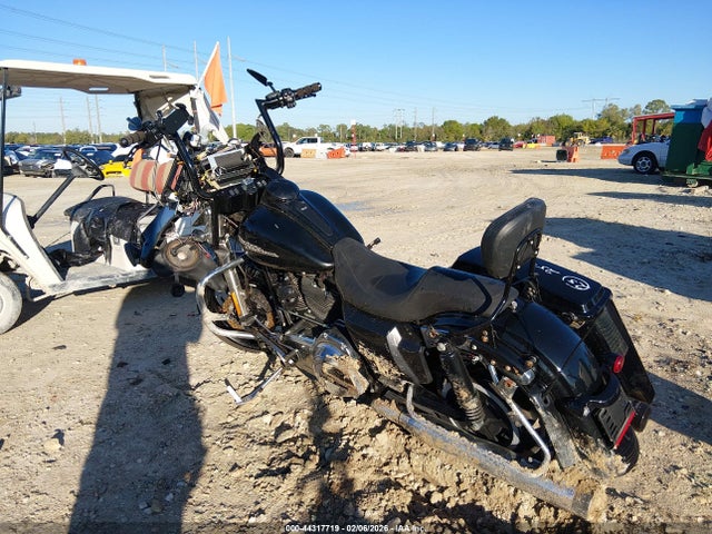 2012 HARLEY-DAVIDSON FLHX 1HD1KBM15CB635462 Photo 2