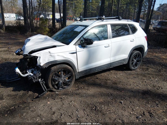 2024 Volkswagen Taos 1.5t Se მანქანა იყიდება აუქციონზე, vin: 3VVSX7B24RM001630, აუქციონის ნომერი: 44317737