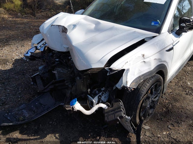 2024 Volkswagen Taos 1.5t Se მანქანა იყიდება აუქციონზე, vin: 3VVSX7B24RM001630, აუქციონის ნომერი: 44317737