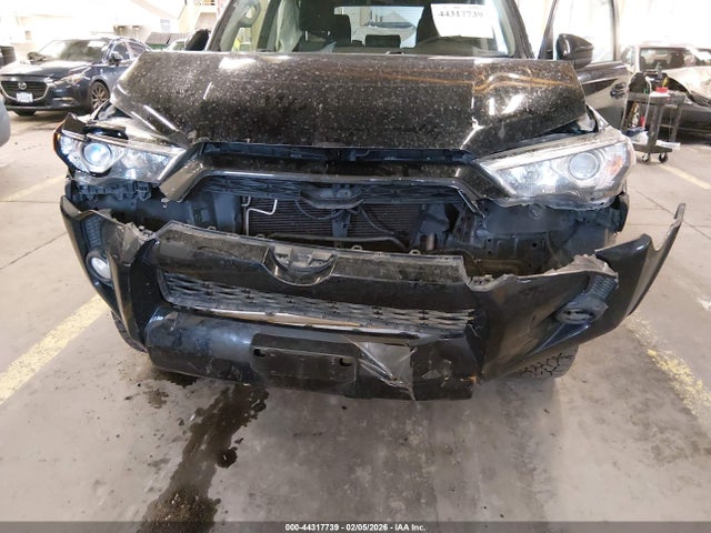 JTEBU5JR8K5725662 Toyota 4RUNNER SR5