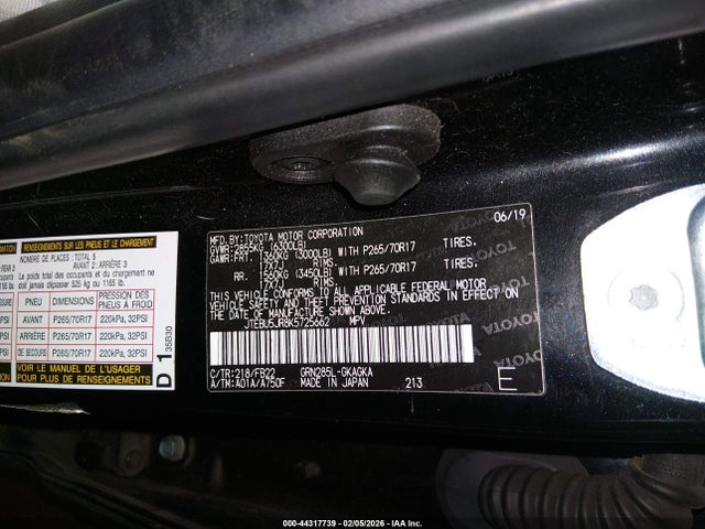 JTEBU5JR8K5725662 Toyota 4RUNNER SR5