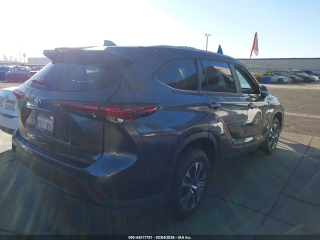 Toyota Highlander Hybrid Xle 2025 5TDKBRCH2SS660582 Image 4