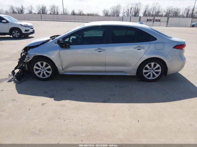 Toyota COROLLA LE 2022 5YFEPMAE7NP301848 Image 14