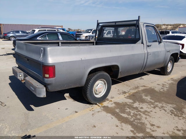 1986 GMC C1500 1GTCC14N5GF705562 Photo 3