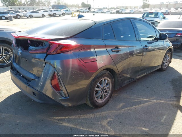 Toyota Prius Prime Premium 2017 JTDKARFP9H3022197 Image 4