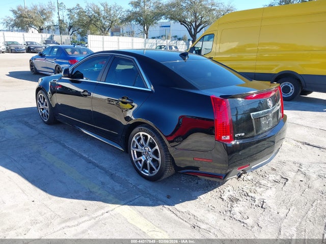 2011 CADILLAC CTS-V 1G6DV5EP5B0147233 Photo 2