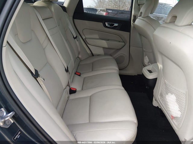 2020 VOLVO XC60 YV4102RK6L1435850 Photo 7