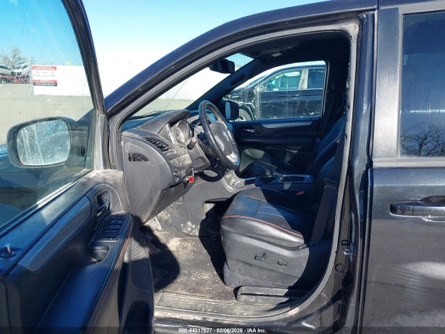 2C4RDGEG0JR331856 Dodge Grand Caravan Gt