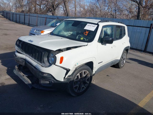 ZACCJABT9FPB80671 Jeep Renegade Latitude