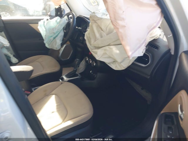 ZACCJABT9FPB80671 Jeep Renegade Latitude