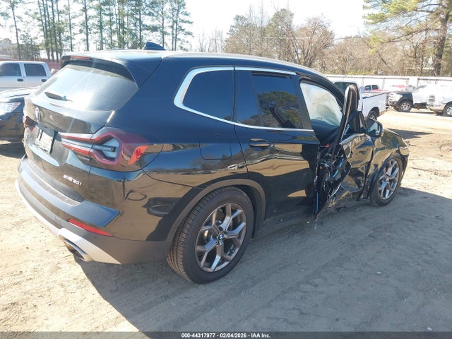 2022 BMW X3 5UX43DP00N9L35735 Photo 3
