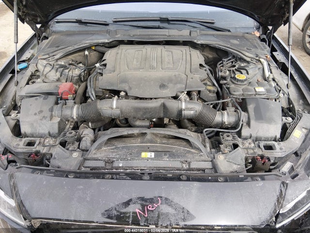 2017 JAGUAR XF SAJBJ4BV0HCY46839 Photo 9