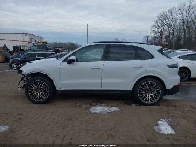 WP1AE2AY1NDA26210 Porsche Cayenne E-hybrid Platinum Edition