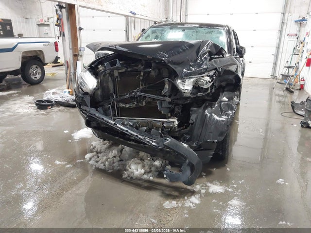 3TMCZ5AN4HM051763 Toyota Tacoma Sr5 V6